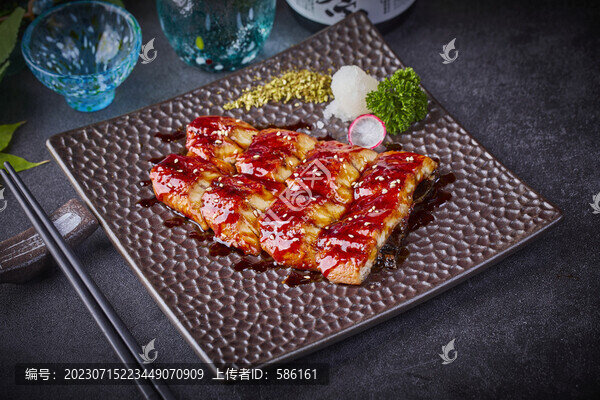 蒲燒烤鰻