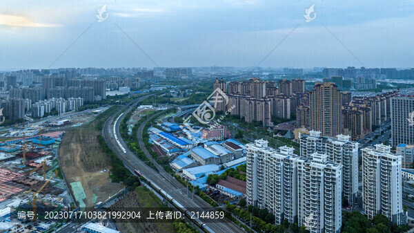 航拍城市和鐵路