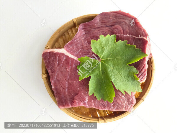 綠葉黃牛肉