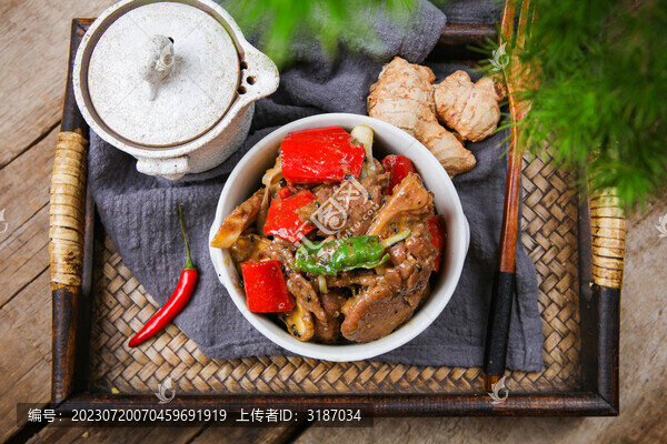 色香味俱全的黑椒豬排
