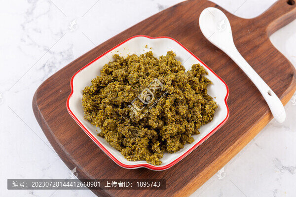 米粉配菜酸菜末