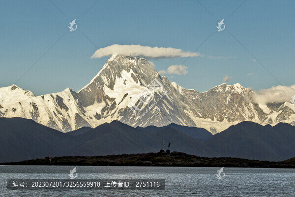 觀德吉貢嘎神山