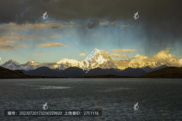 觀德吉貢嘎神山