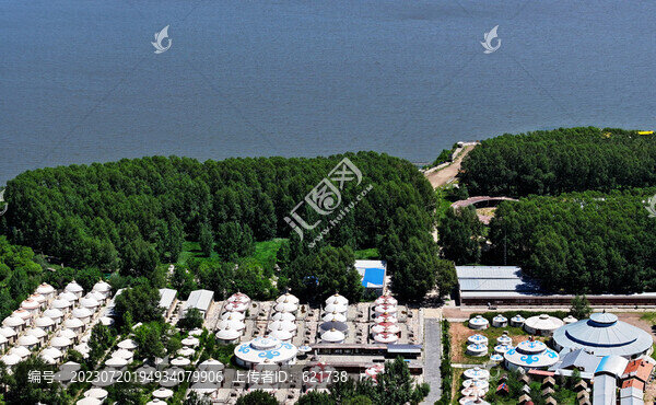 張家口壩上閃電湖
