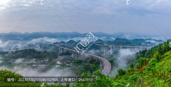重慶周家山大橋云海日出