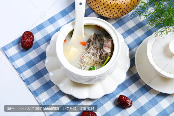 鯽魚豆腐湯