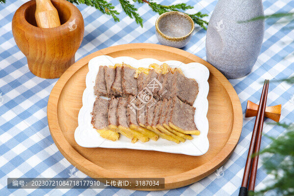 美味的醬牛肉