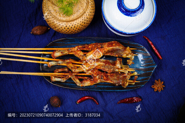 肉質(zhì)鮮嫩的烤牛蛙