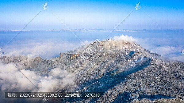 雪山山脈云海霧凇雪景風(fēng)光航拍