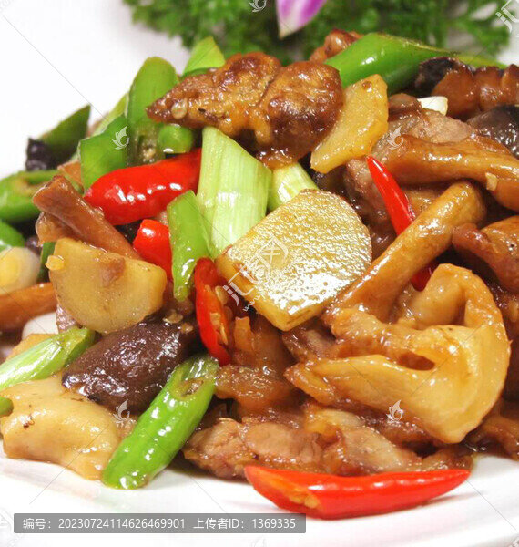青椒炒鮮菌