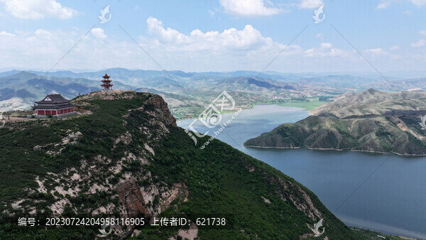 張家口赤城龍門崖上好風(fēng)光