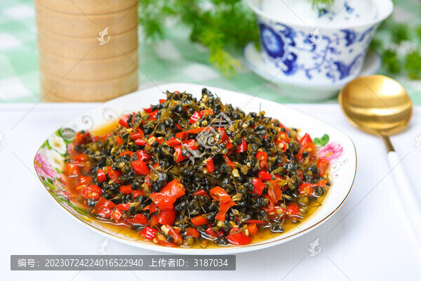 酸辣韭菜花