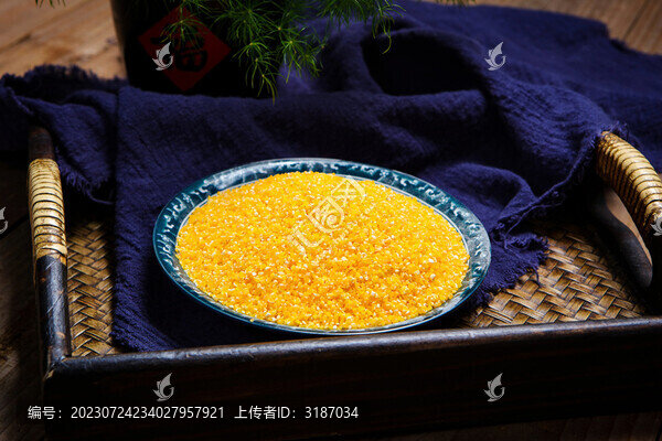 小玉米渣子