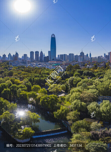 山東濟(jì)南五龍?zhí)蹲o(hù)城河綠地中心