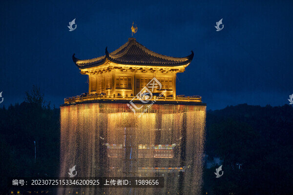 水上金閣