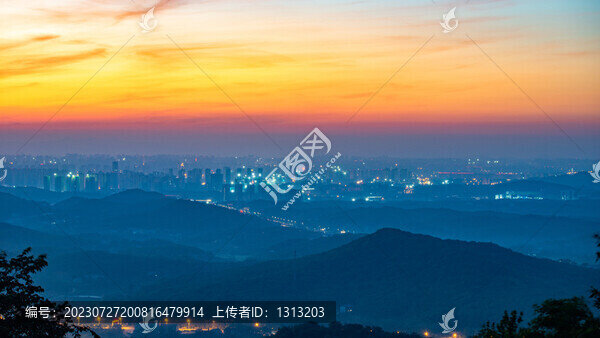 湖南長(zhǎng)沙蓮花山日出景觀