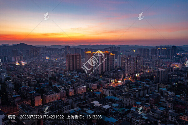 航拍湖南郴州城市夜景風(fēng)光
