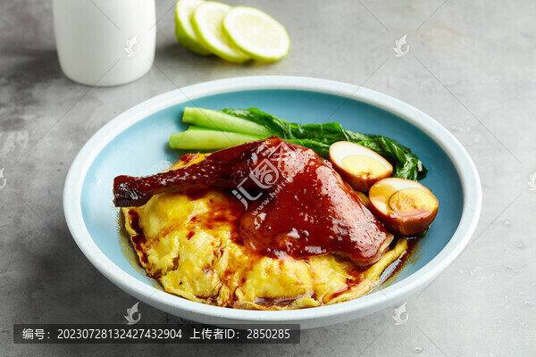 雞腿蛋包飯