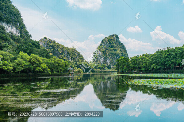 湖光山色水光倒影臨壑亭