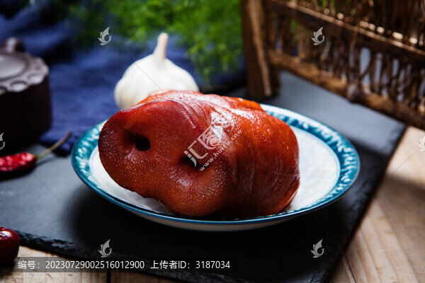 肥而不膩的豬拱嘴