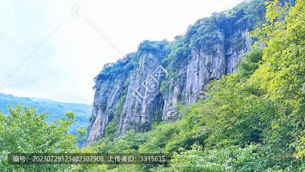 絕壁自然美景