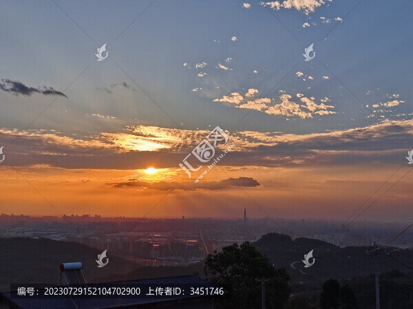 夕陽余暉