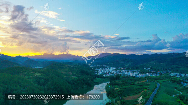 龍湖的水