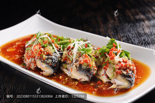 涼拌鯽魚