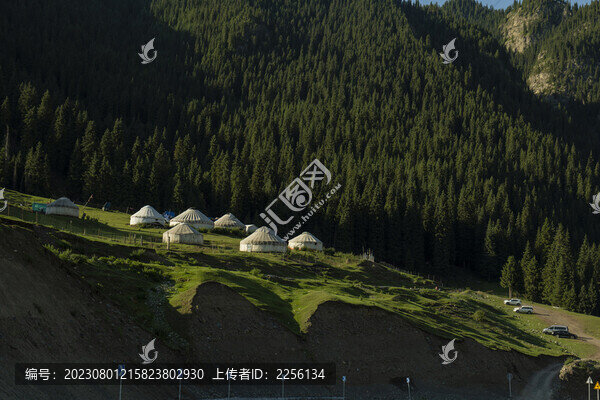 伊犁風(fēng)光