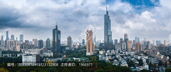 南京市新街口紫峰大廈城市環(huán)境