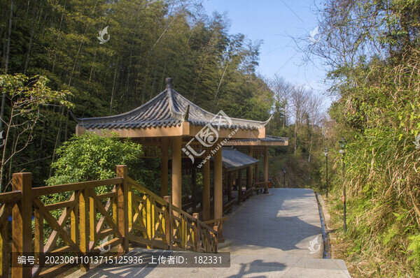 建甌云際山廊亭