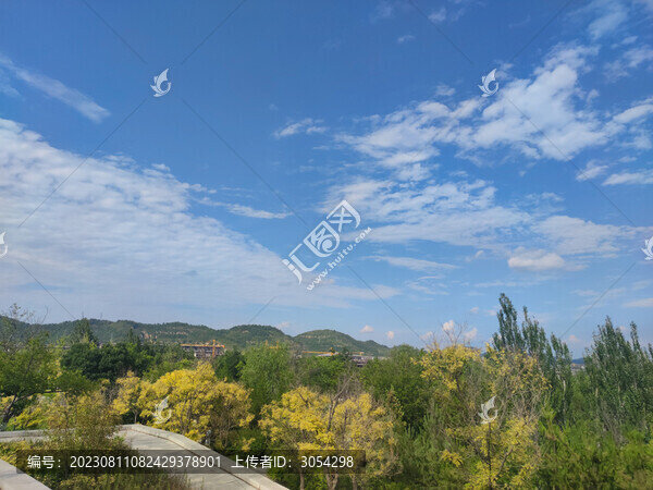 天空