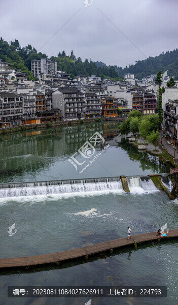 鳳凰古城縱向全景大圖