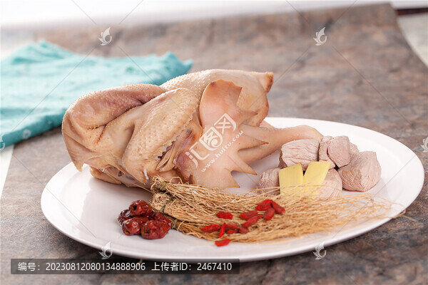 護肝草燉本地雞雞肉