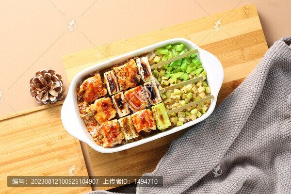 帶蔥雞腿飯