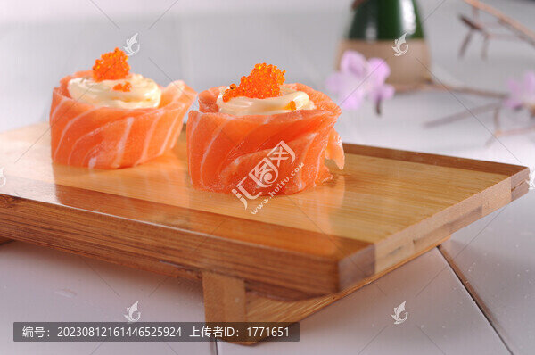 三文魚壽司花之戀