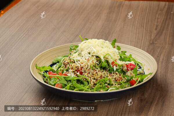 芝麻菜沙拉
