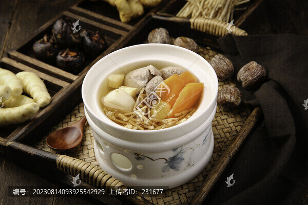 茅根燉豬展燉湯