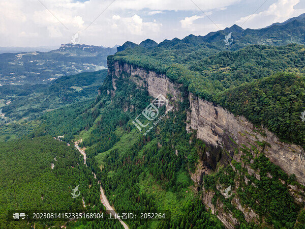 金佛山睡佛山懸崖航拍