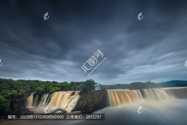 鏡泊湖吊水樓瀑布