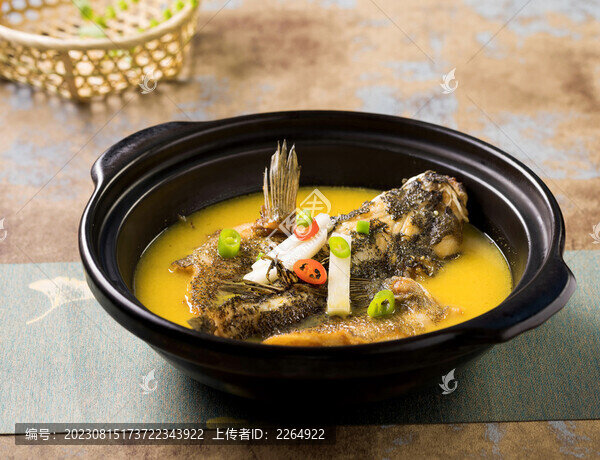 酸湯煮筍殼魚