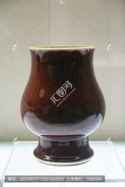 郎窯紅釉琵琶尊