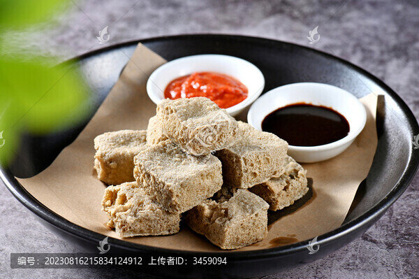 干炸臭豆腐