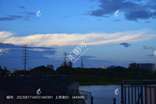 立新湖