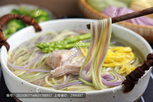 五彩手工面