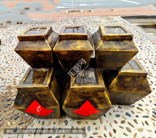 酒壇銅雕