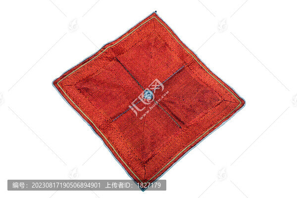 瑤族紅緞女蓋頭