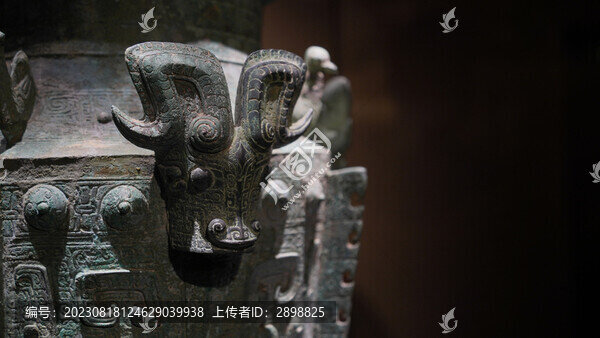 四川三星堆博物館新館新上文物