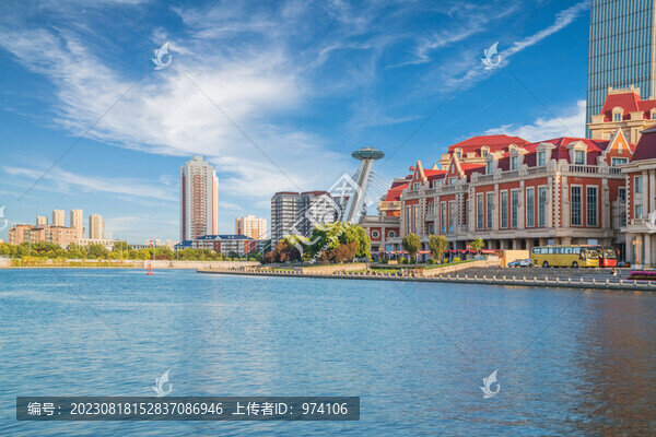 天津城市建筑和海河和橋梁