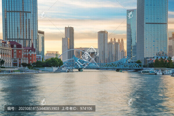 天津城市建筑和海河和橋梁